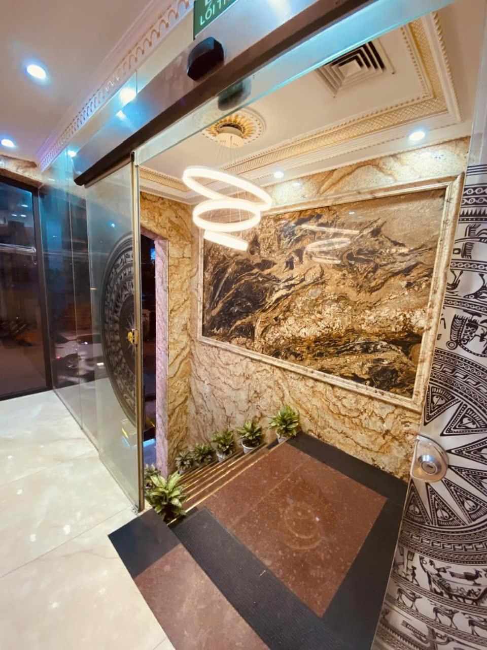 Nam Cuong X 3* Hà Nội
